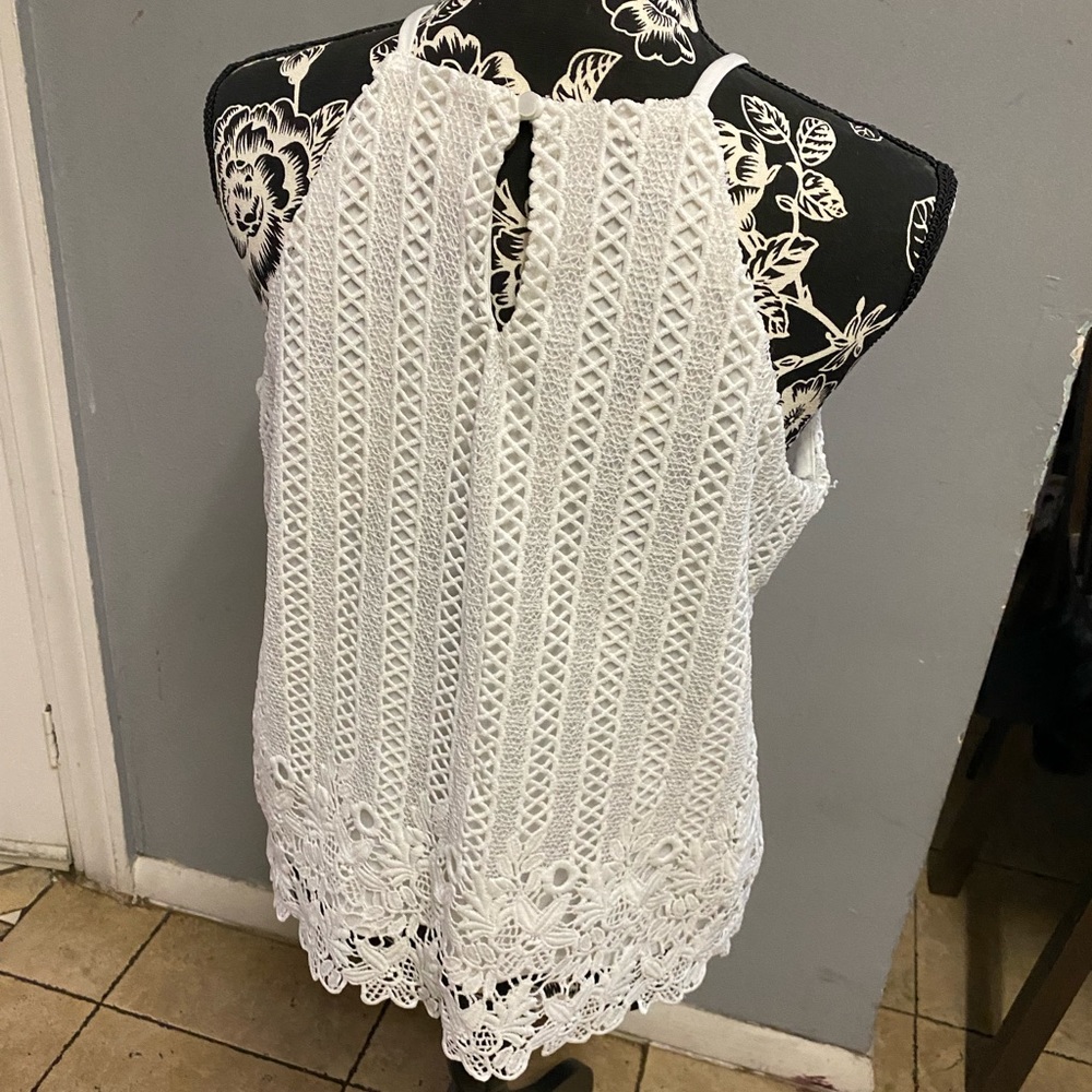 Nicely Designed Top - image 2